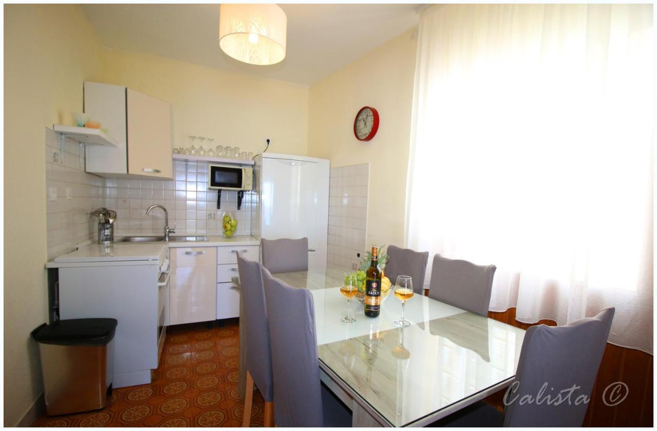 Apartman Smoljic 4+2 Primošten Buitenkant foto